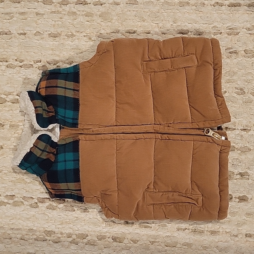Old Navy toddler corduroy vest 12-18 months
